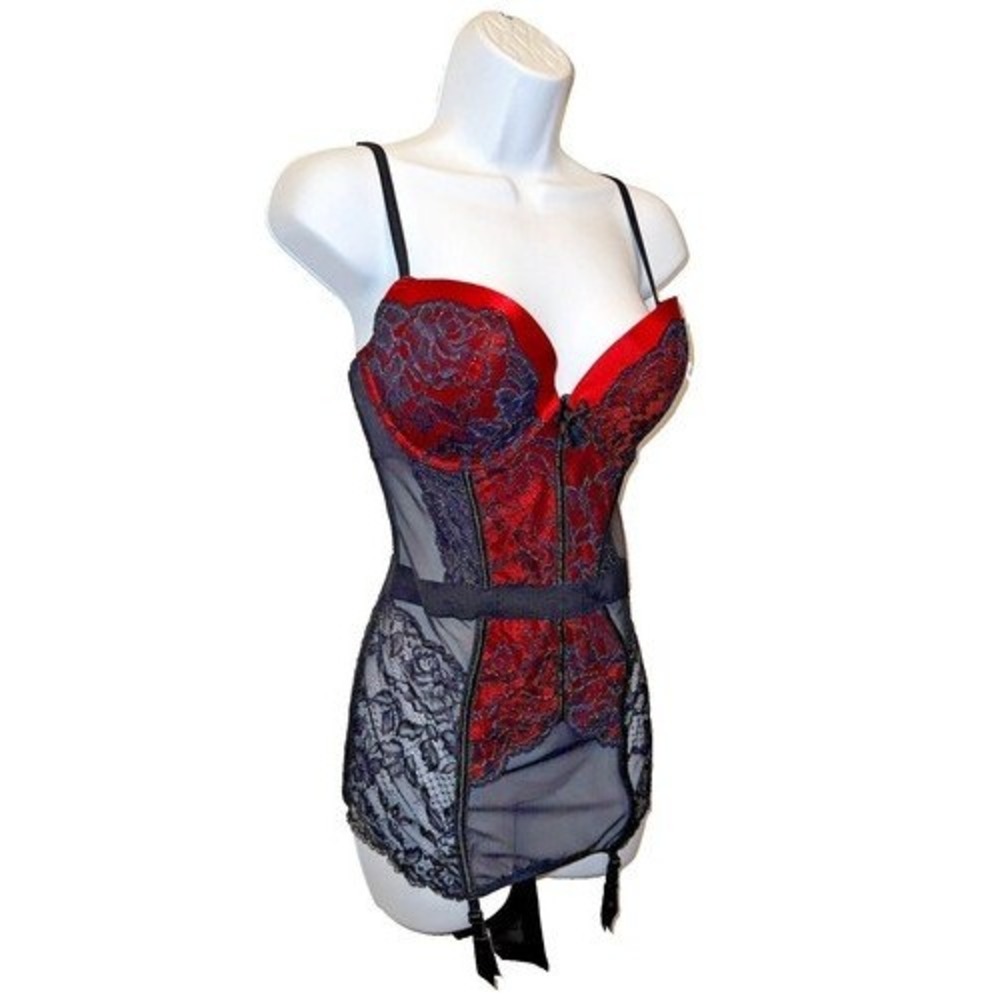 Victoria's Secret Red Black Lace Garter Bustier Corset Top 36B Gothic Romantic
